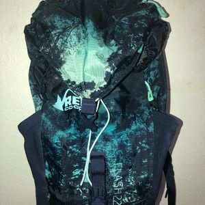 REI Coop Forrest pattern camel back!!